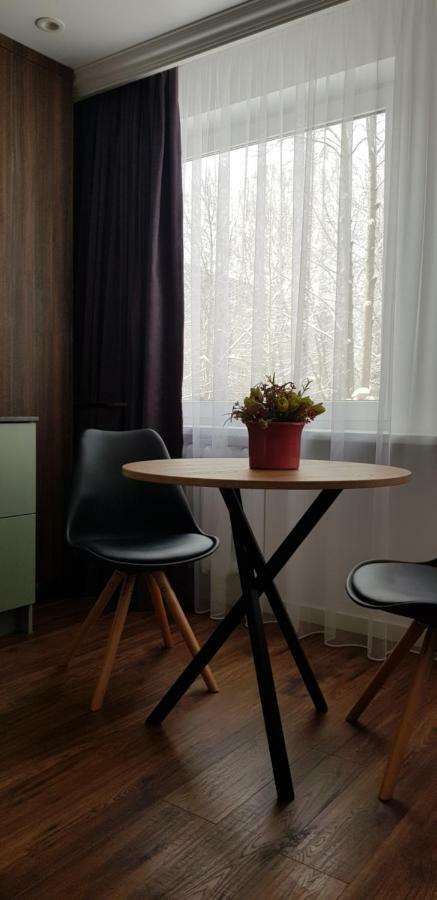 Mona Apartamentai Telšiai Zewnętrze zdjęcie
